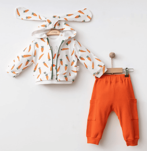Havuç Desenli Kapüşonlu 3’lü Bebek Takımı
