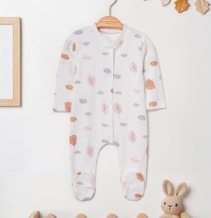 Sevimli Tavşan ve Bulut Desenli Bebek Tulum
